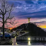Nocleg ze śniadaniem La Milanese 3*