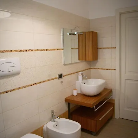 Nocleg ze śniadaniem La Milanese 3*